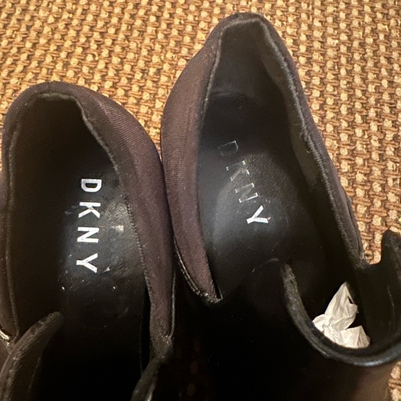 Black DKNY Wedge Sneakers Size 9 - Picture 5 of 10